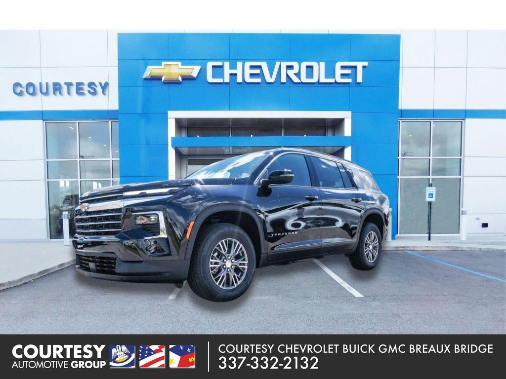 2026 Chevrolet Traverse FWD LT in Mosaic Black Metallic — front three-quarter view
